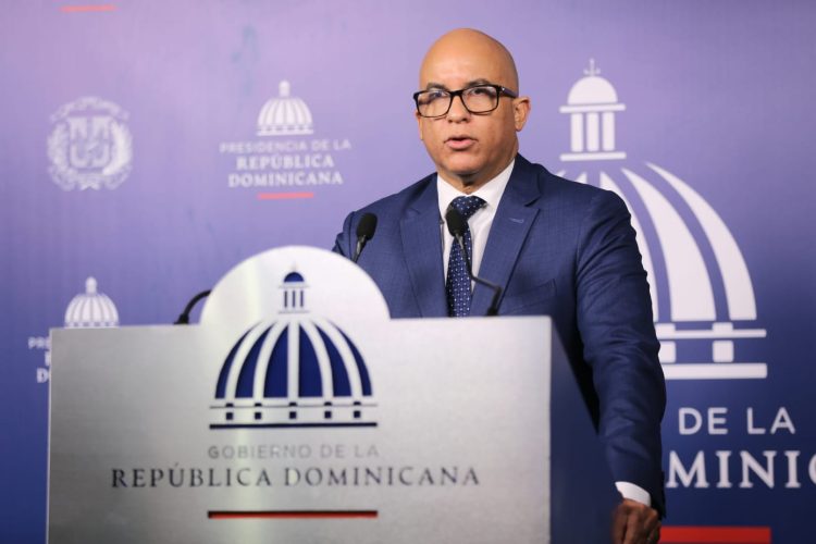 Gobierno instruye a tres ministerios para buscar solución a prohibición de EEUU a Central Romana